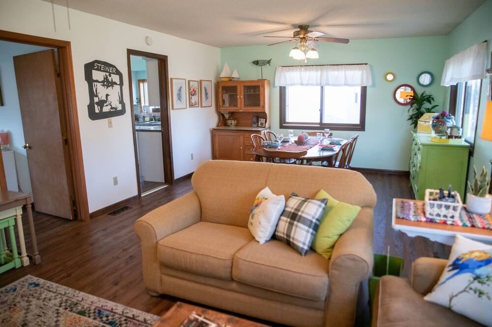 Photo of Livingroom in Pine City