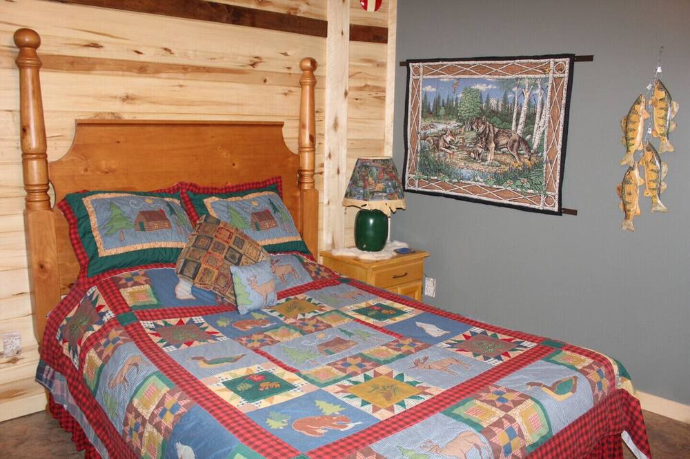 Photo of Bedroom in Squaw Lake