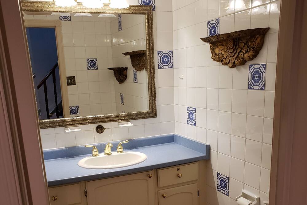 Photo of Bathroom in Westminster