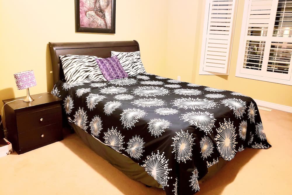 Photo of Bedroom in Erin Mills