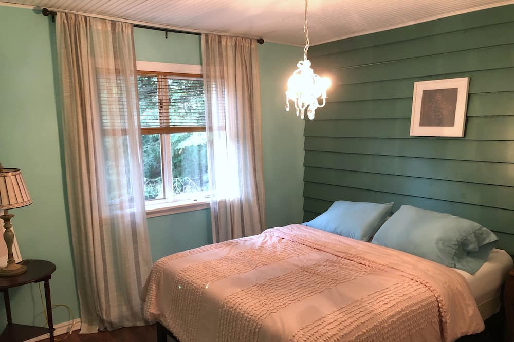 Photo of Bedroom in Huntsville