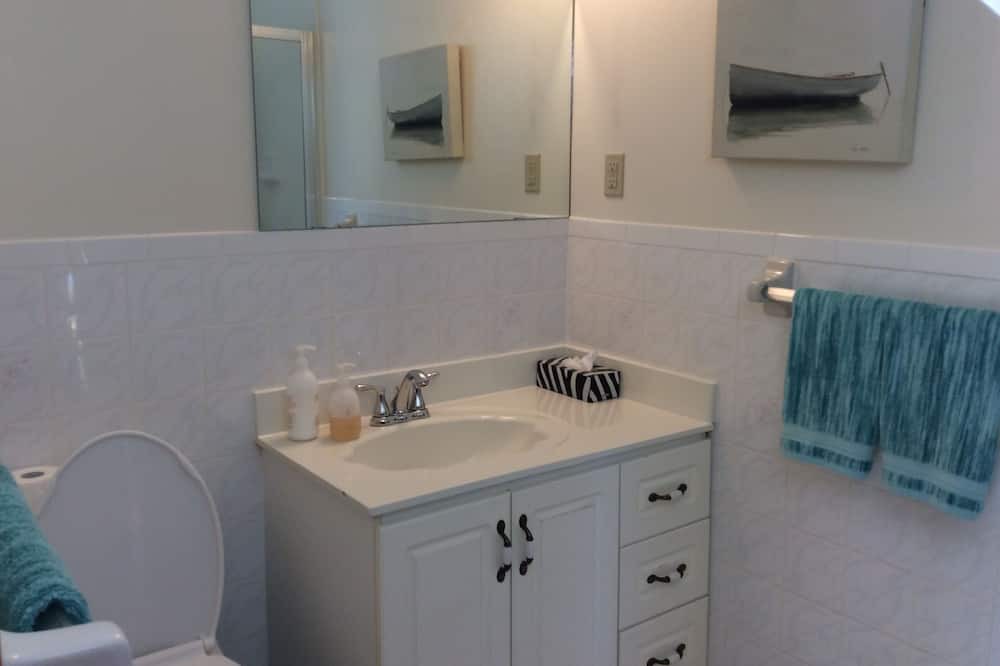 Photo of Bathroom in Dundas