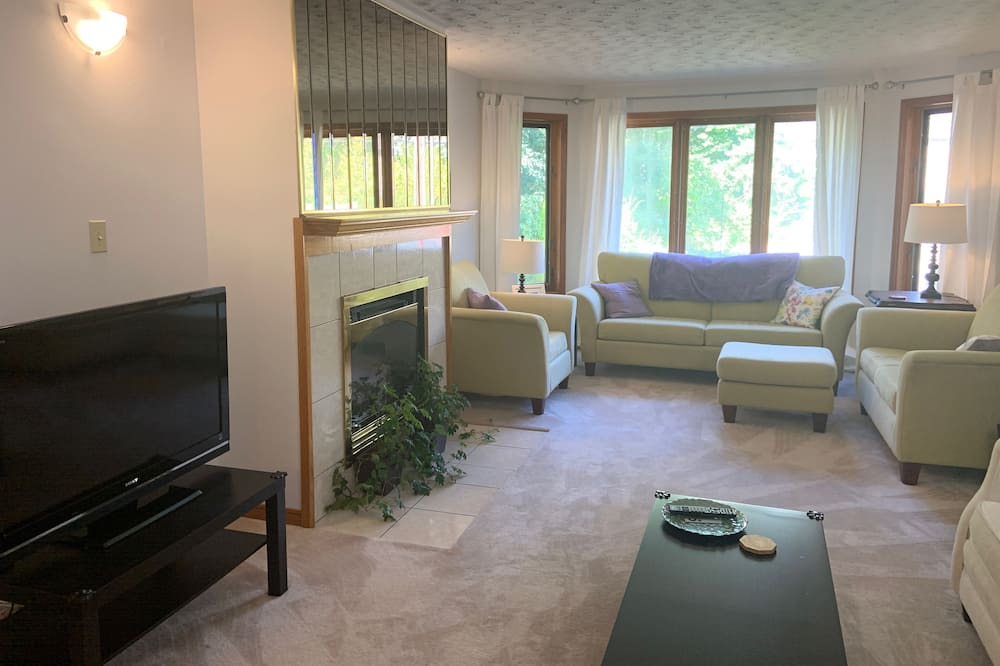 Photo of Bedroom in Dundas