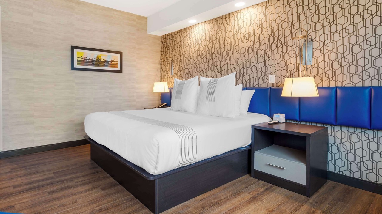 Photo of Bedroom in Ottawa Division