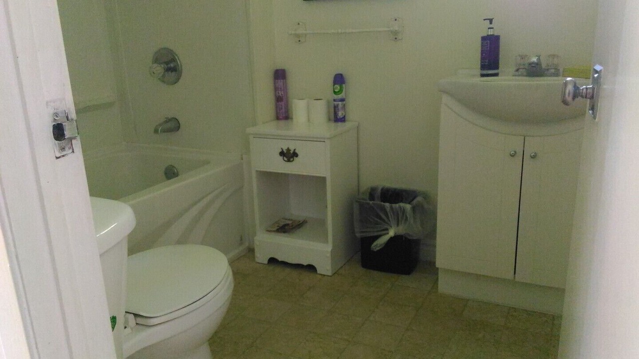 Photo of Bathroom in Isaacs Glen