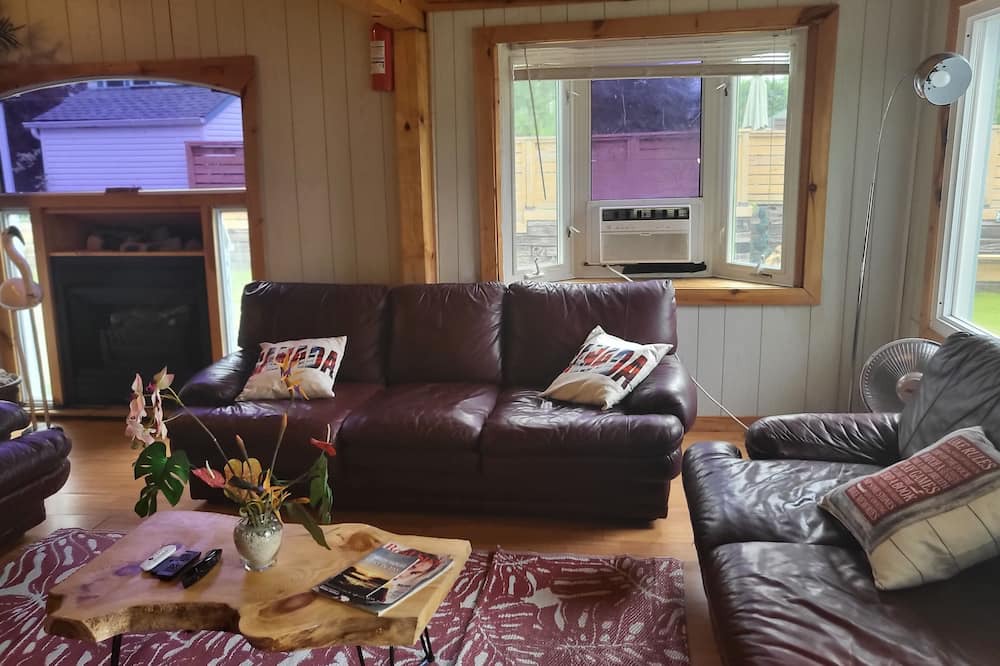 Photo of Livingroom in Tay