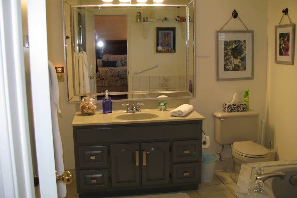 Photo of Bathroom in Vineland