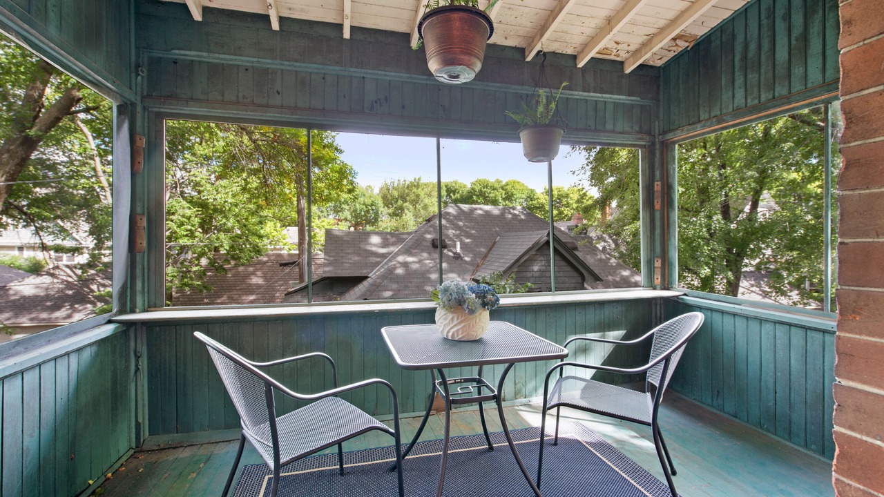 Photo of Patio Balcony in Summit - University