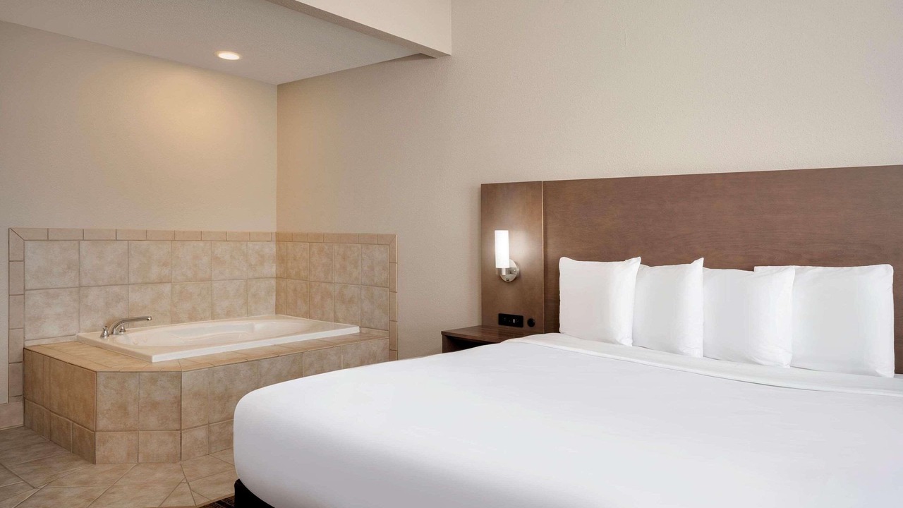 Photo of Bedroom in Albertville