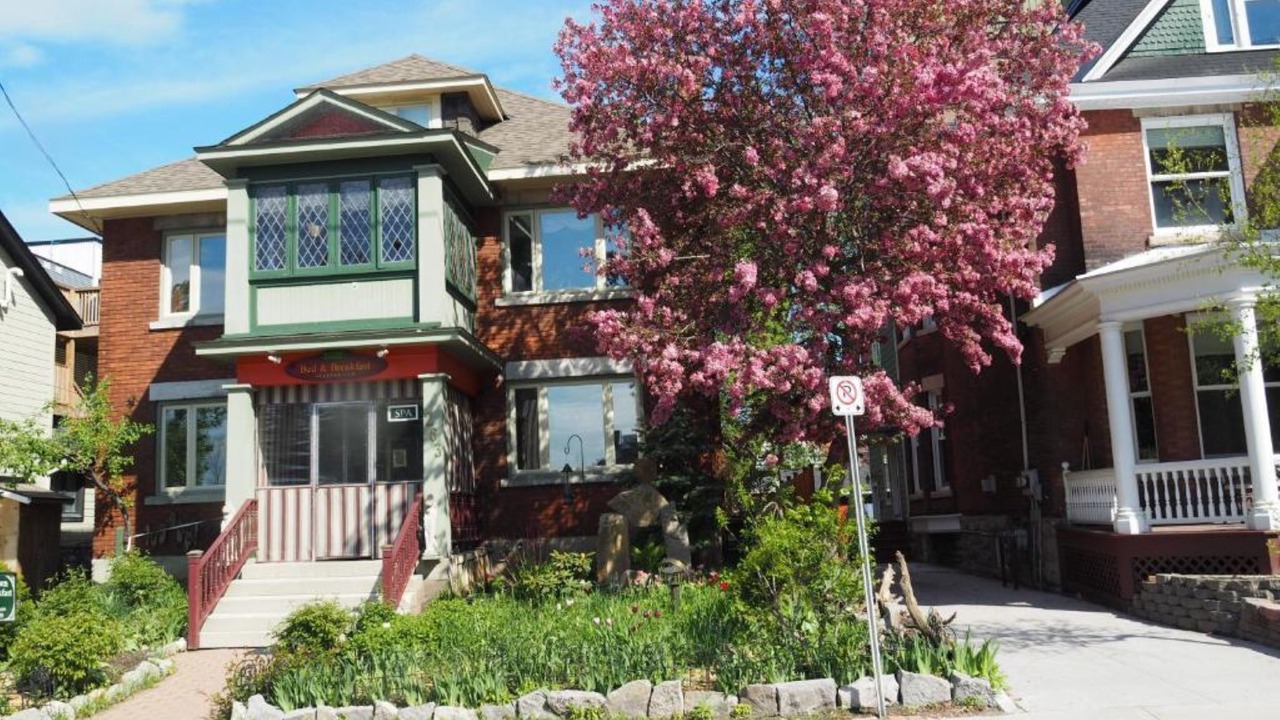 Photo of Outdoor in Centretown
