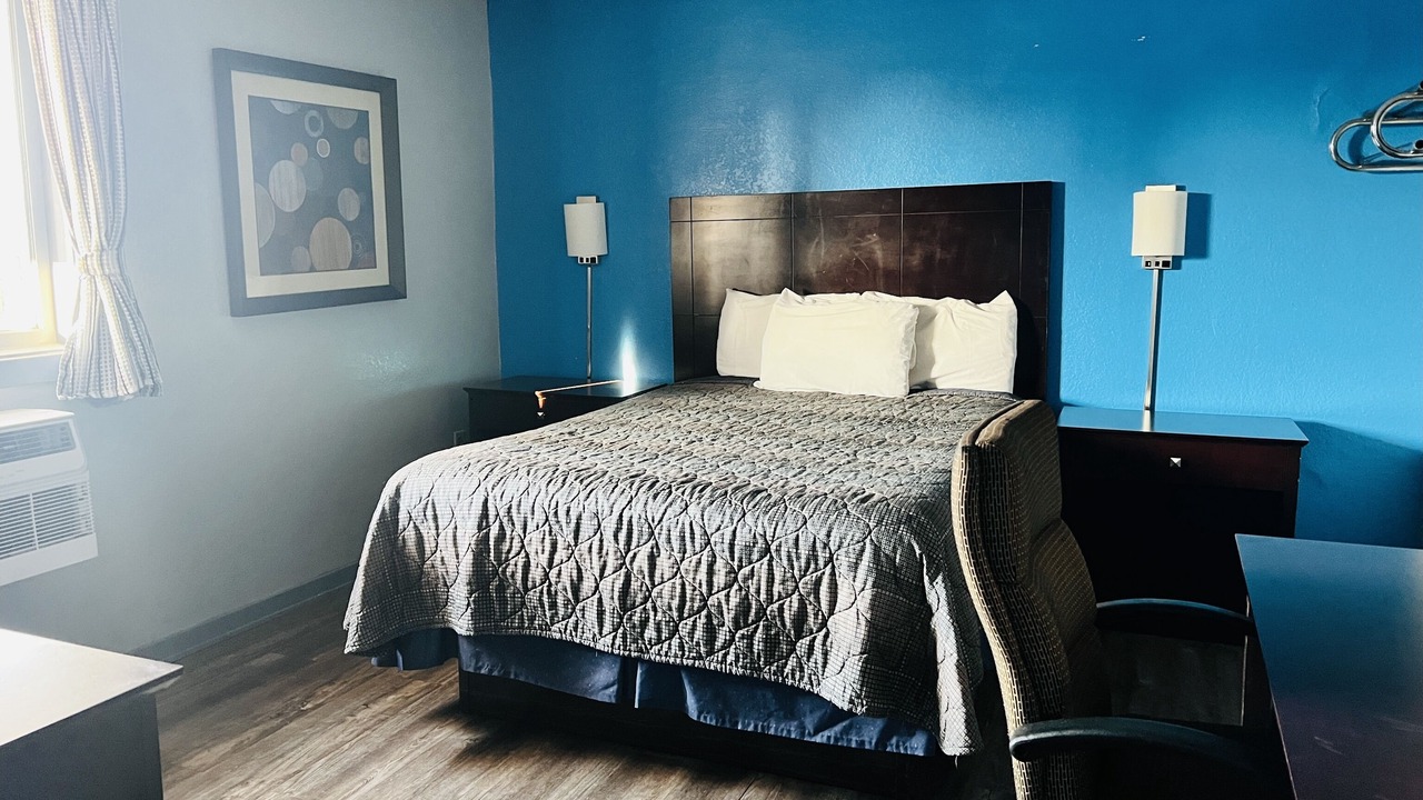 Photo of Bedroom in Owatonna