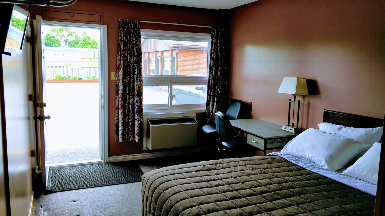 Photo of Bedroom in Midland