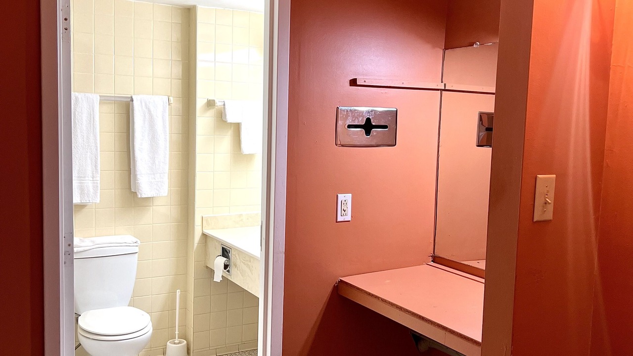 Photo of Bathroom in Lively