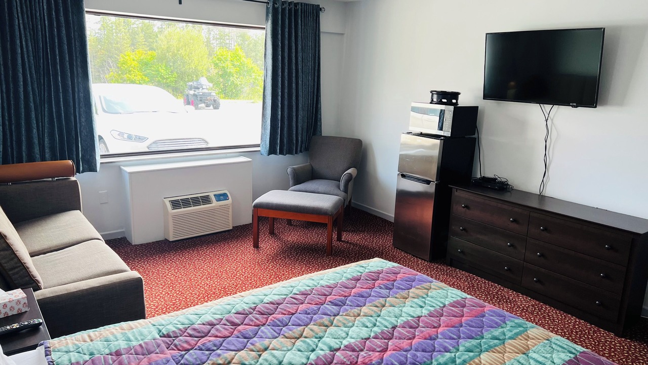 Photo of Bedroom in Lively