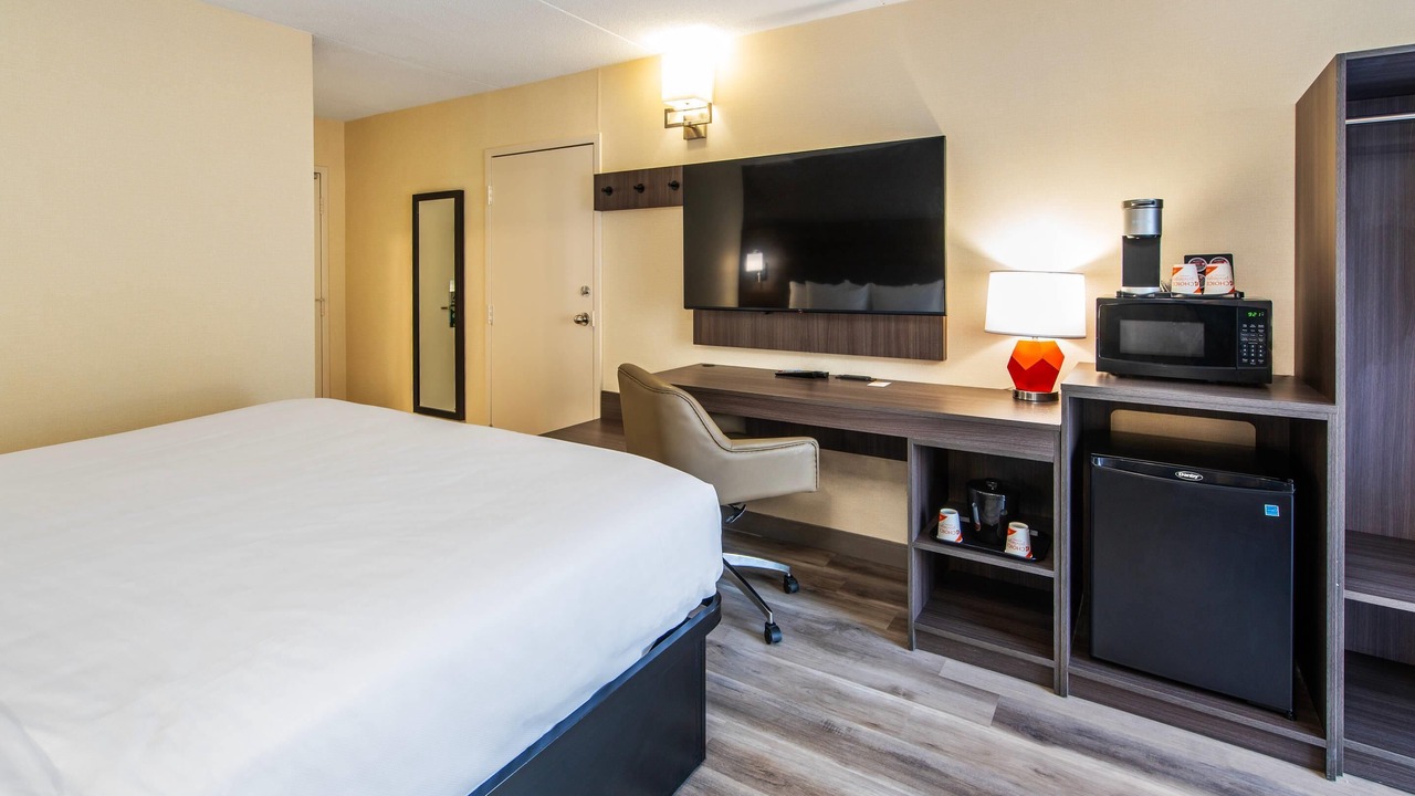 Photo of Bedroom in Chatham-Kent