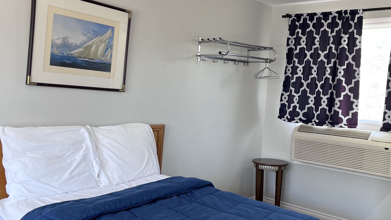 Photo of Bedroom in Midland