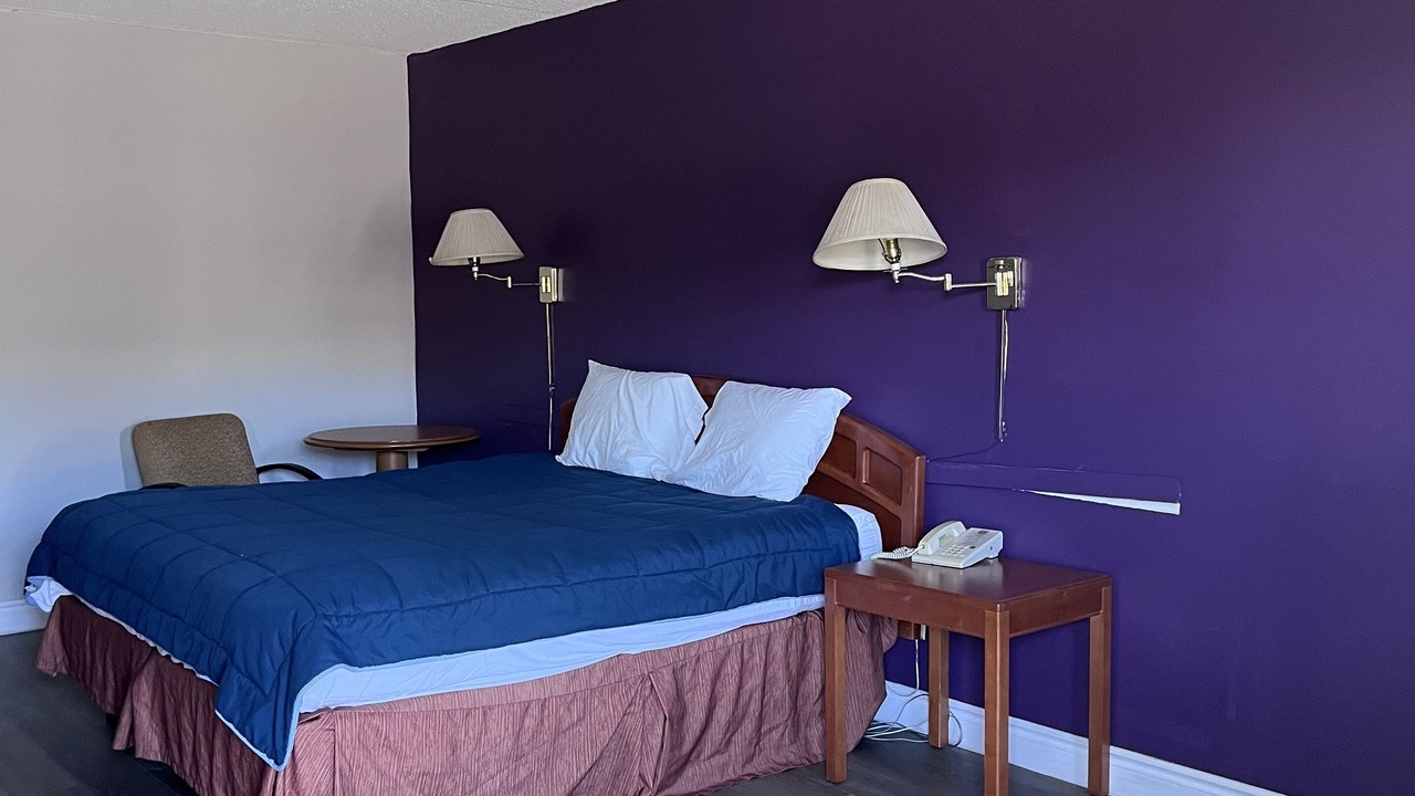 Photo of Bedroom in Midland