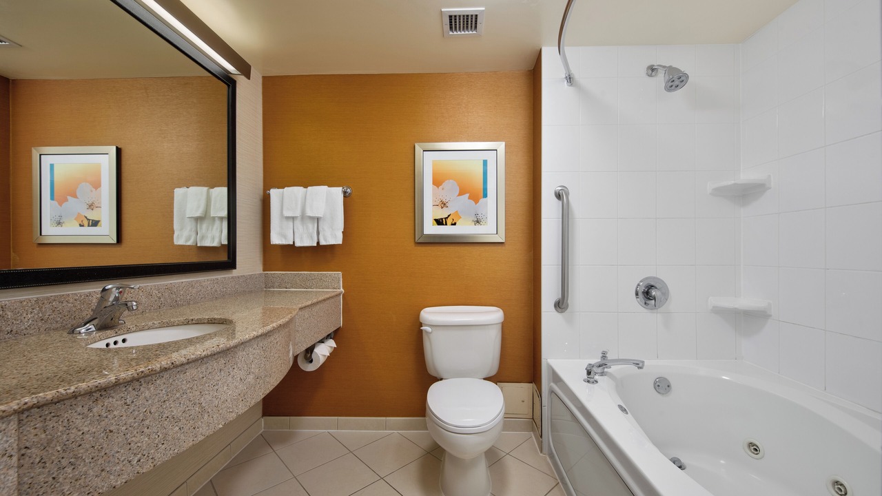 Photo of Bathroom in Northeast Mississauga