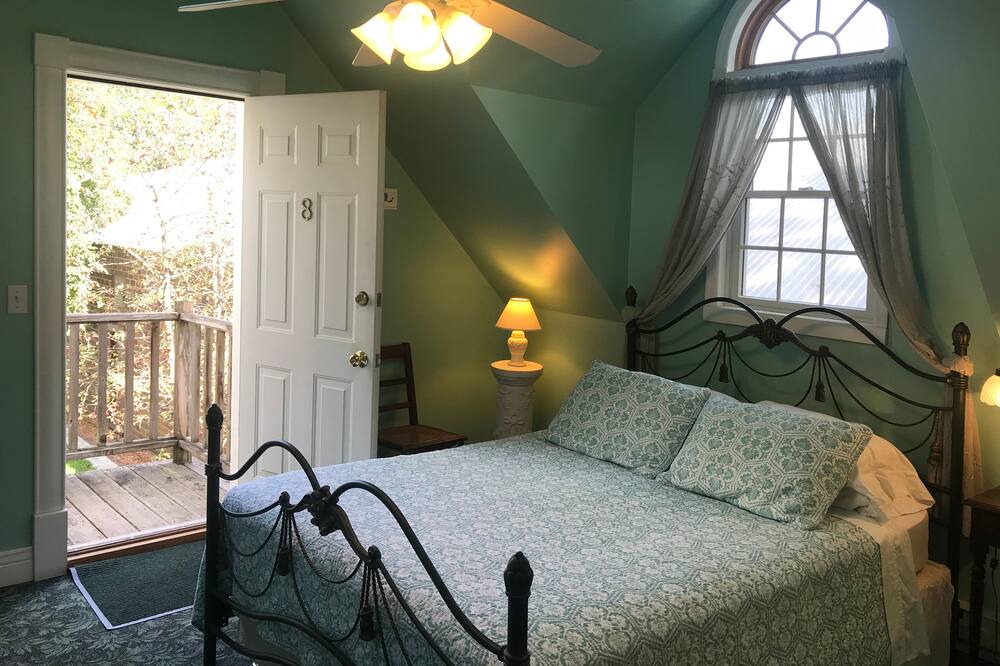 Photo of Bedroom in Peterson