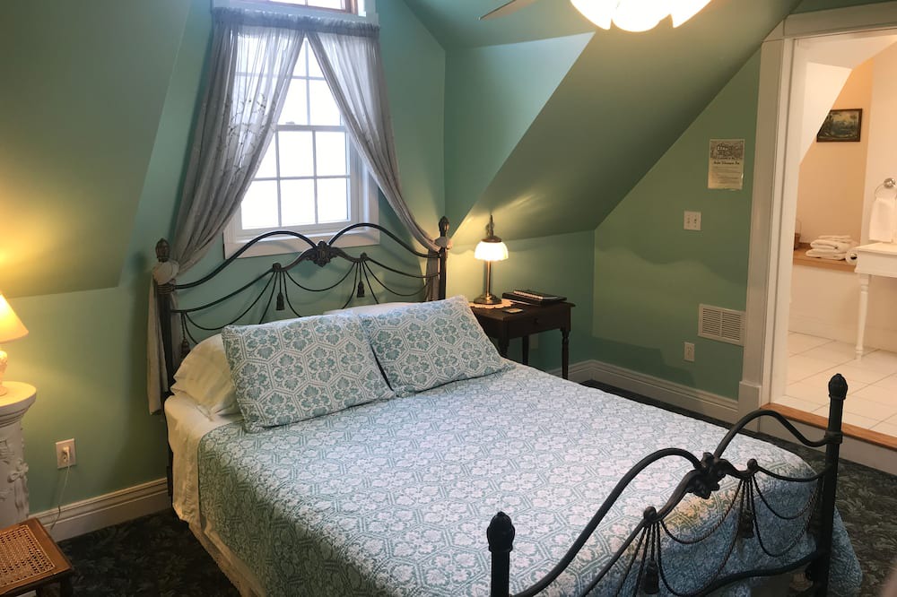Photo of Bedroom in Peterson