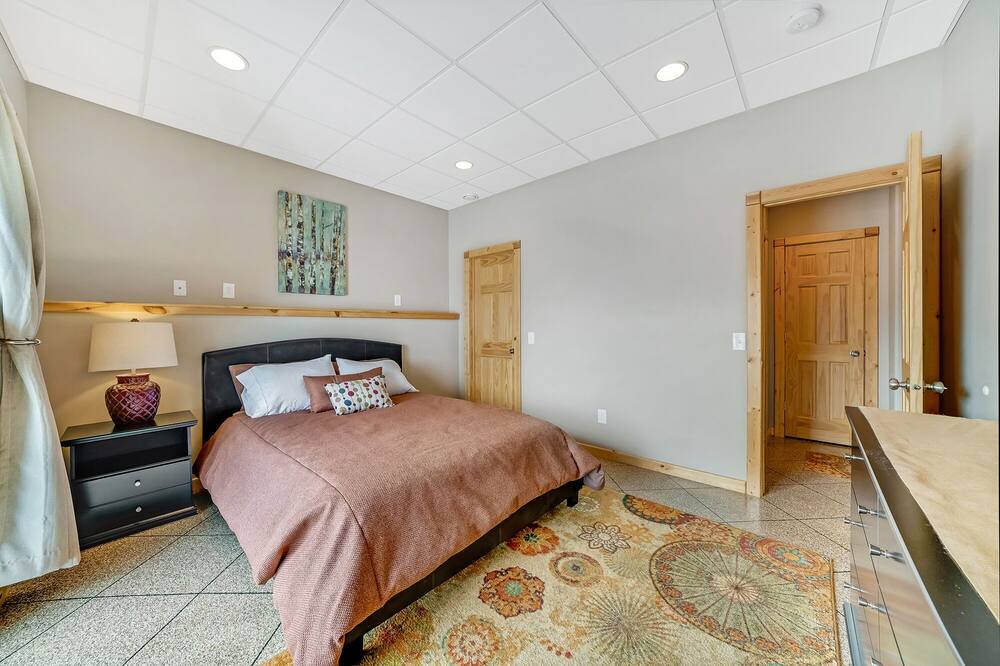 Photo of Bedroom in Duluth