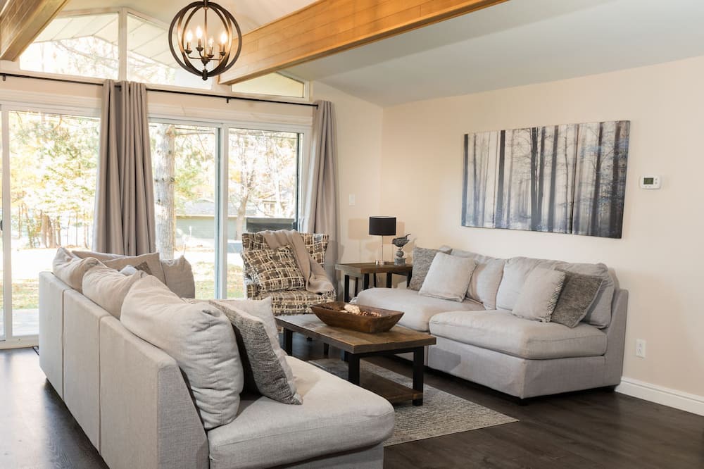 Photo of Outdoor in Lake of Bays