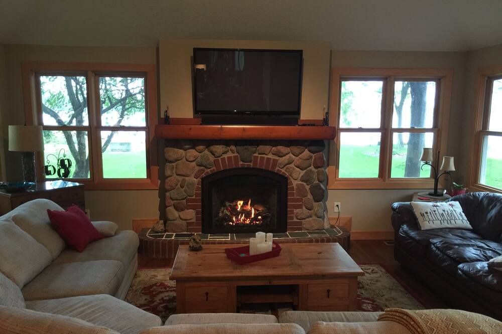 Photo of Livingroom in Forest Lake