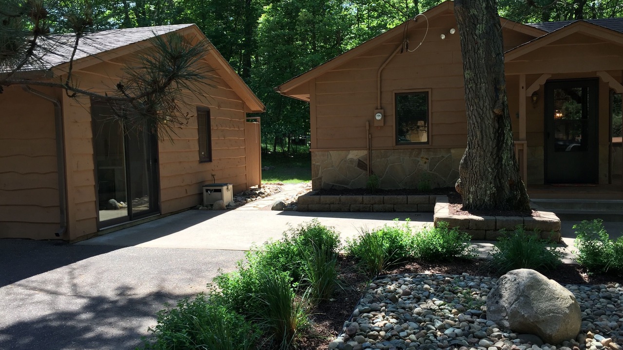 Photo of Outdoor in Emily