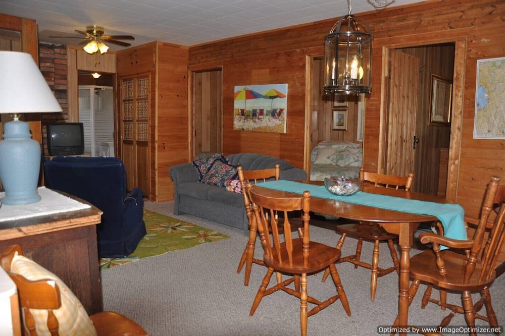 Photo of Bedroom in Deer Bay