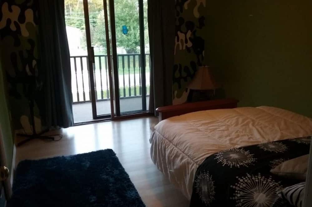 Photo of Bedroom in Tiny