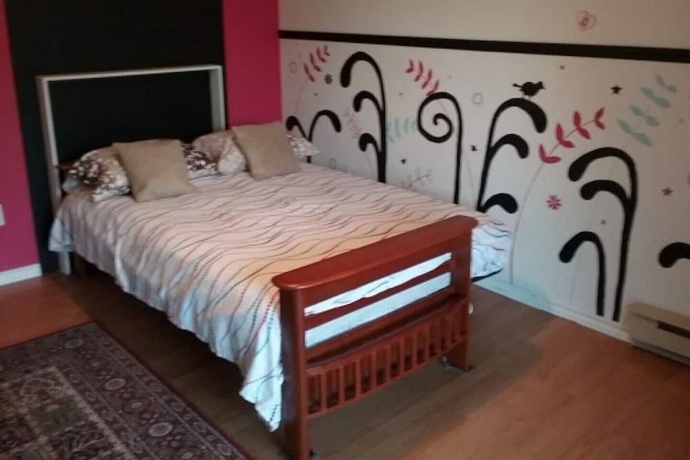 Photo of Bedroom in Tiny