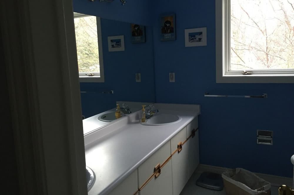 Photo of Bathroom in Norland