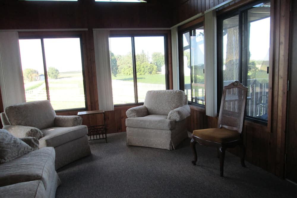 Photo of Livingroom in Chaska
