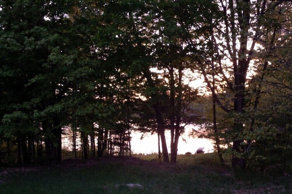 Photo of Outdoor in Central Frontenac