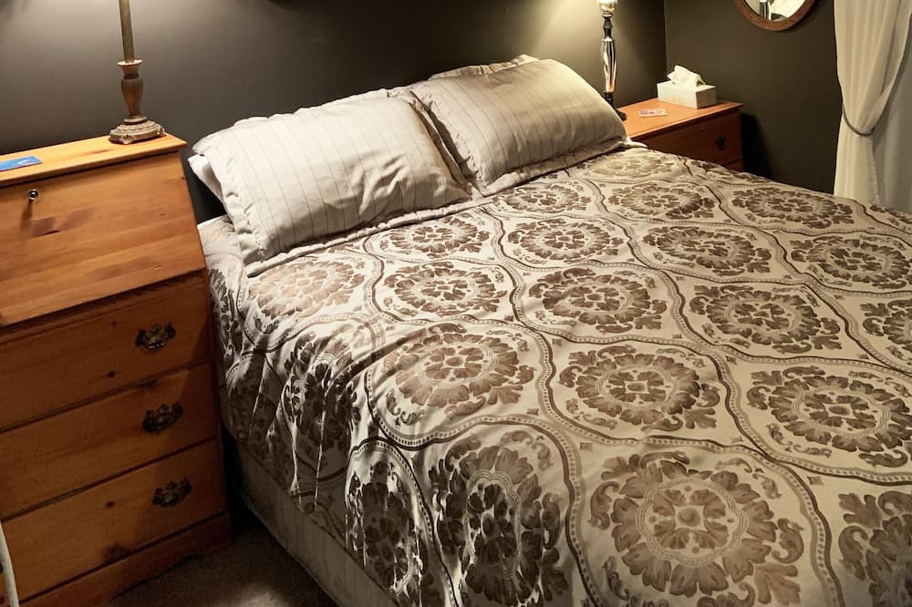 Photo of Bedroom in North Kawartha