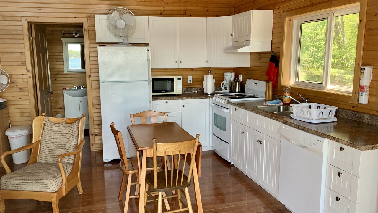Photo of Kitchen in Honey Harbour