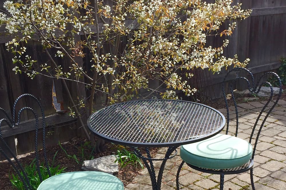 Photo of Patio Balcony in Kingston