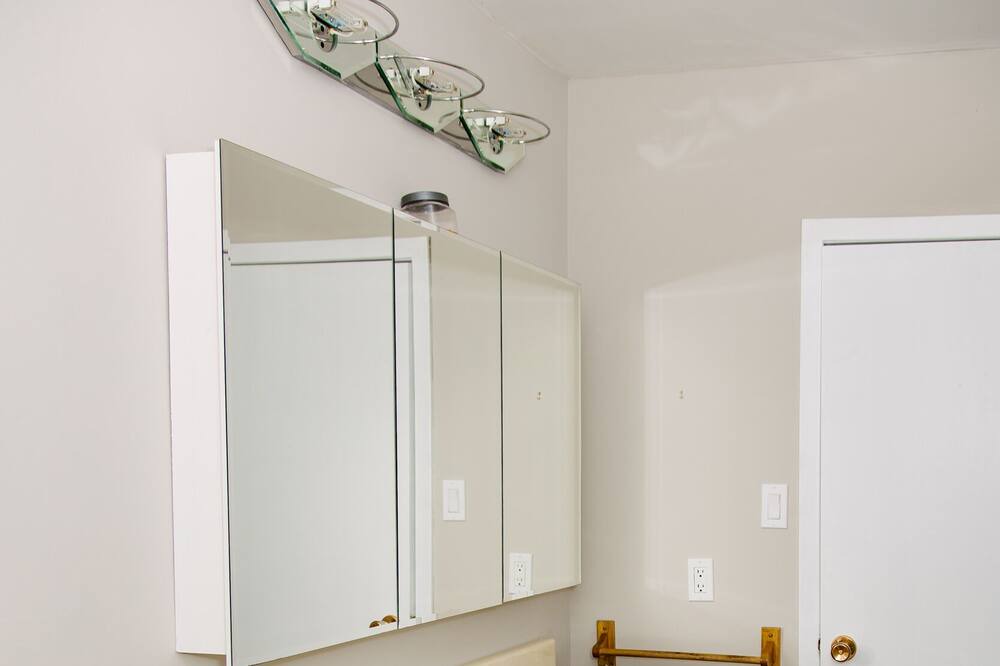 Photo of Bathroom in Irondale
