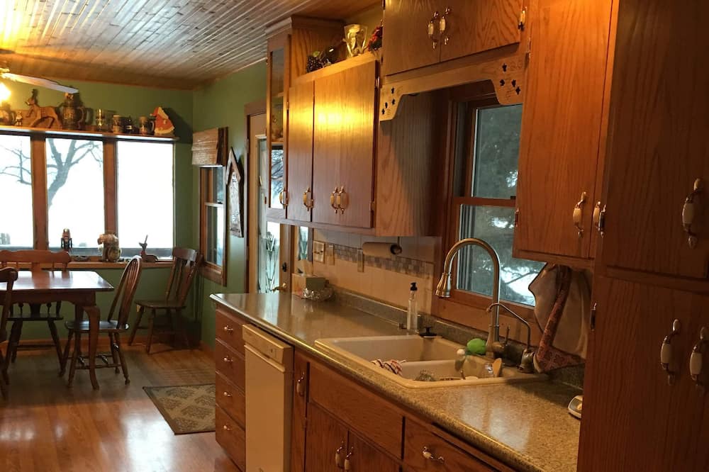 Photo of Kitchen in Lowry
