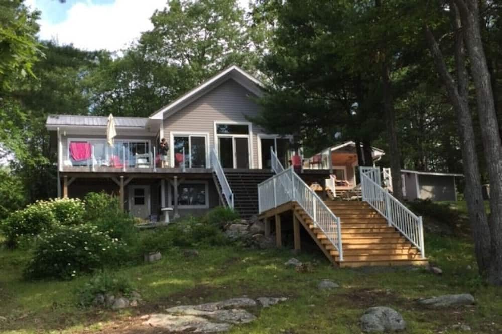 Photo of Outdoor in Havelock-Belmont-Methuen