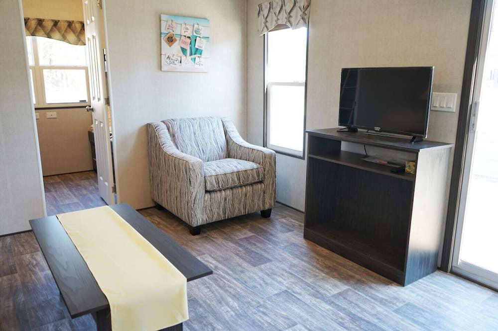 Photo of Livingroom in Washago