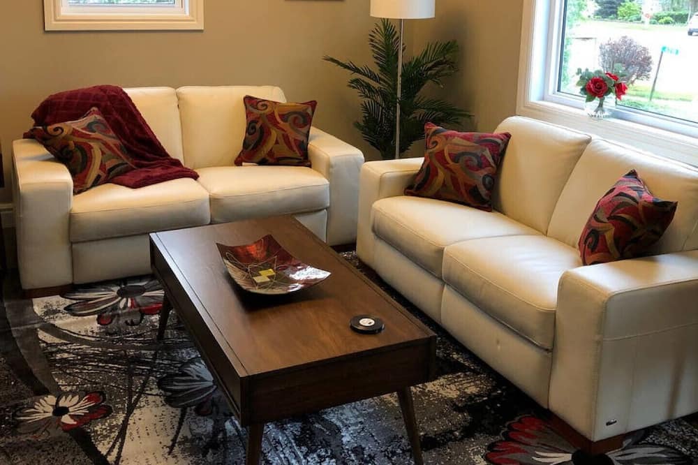 Photo of Livingroom in Stratford