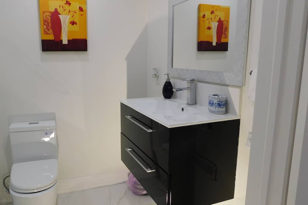 Photo of Bathroom in Richmond Hill