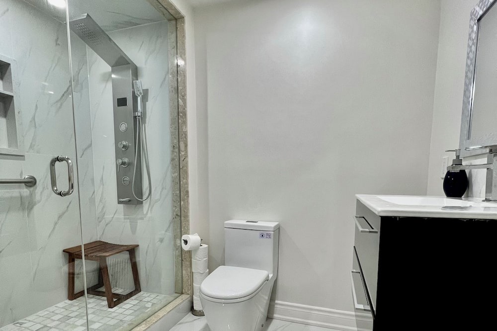 Photo of Bathroom in Richmond Hill