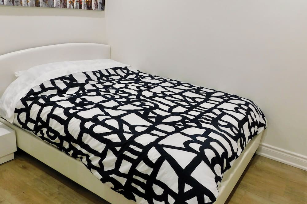 Photo of Bedroom in Richmond Hill