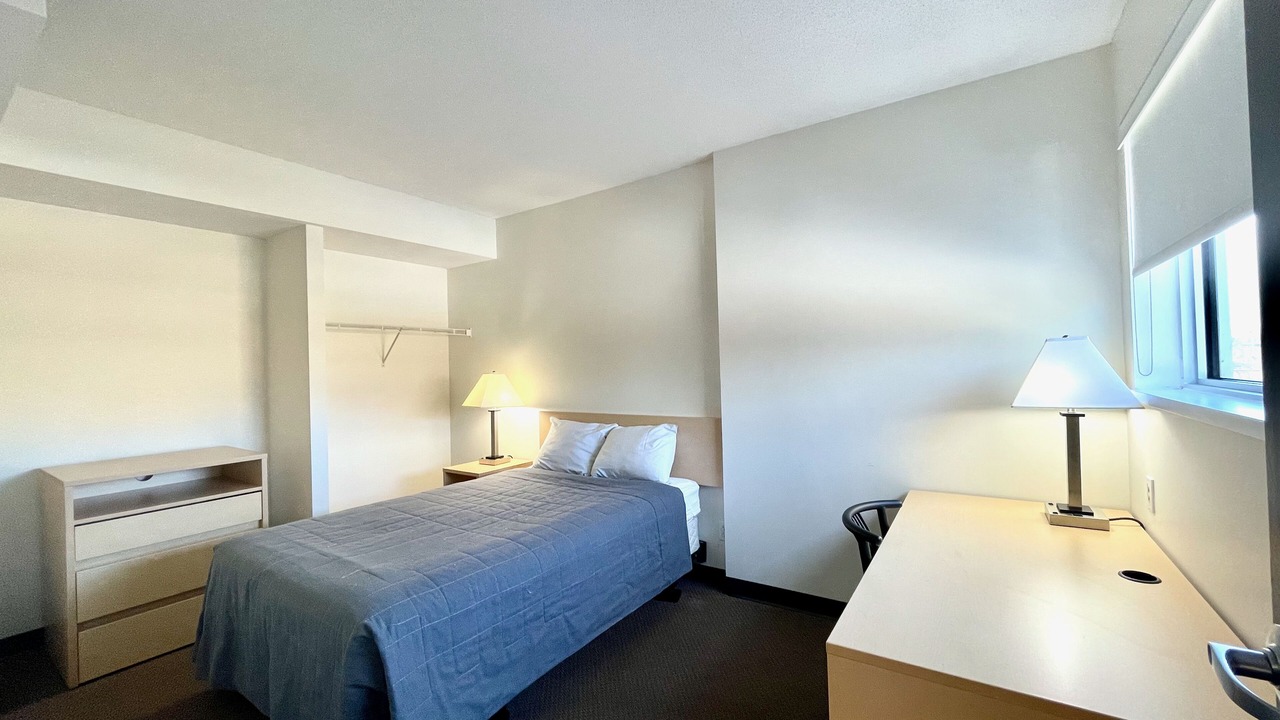 Photo of Bedroom in Old Ottawa East