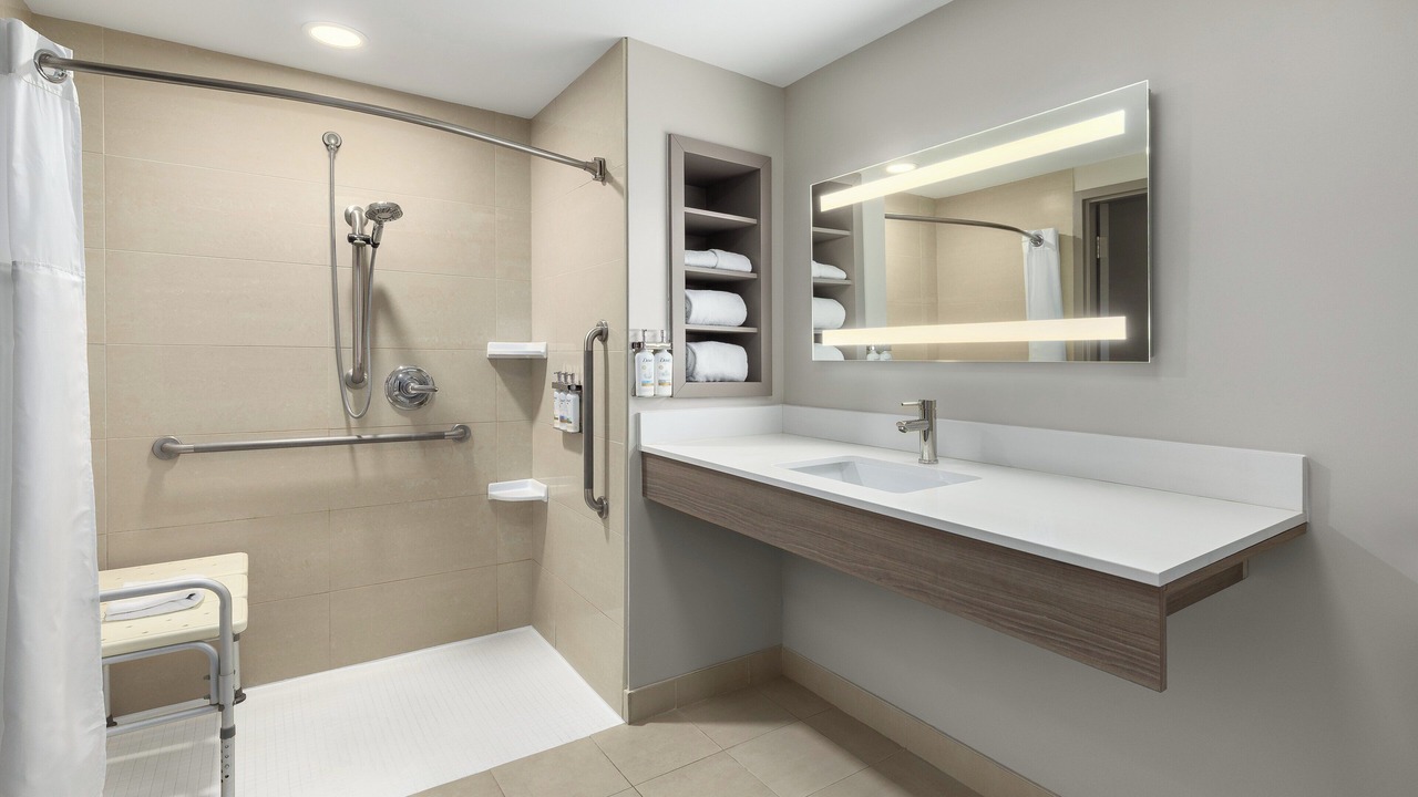 Photo of Bathroom in Brockville
