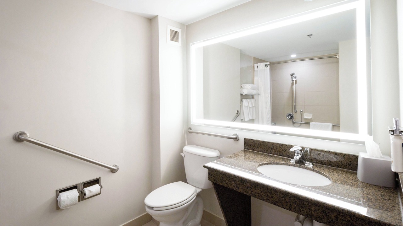 Photo of Bedroom in Rideau Heights