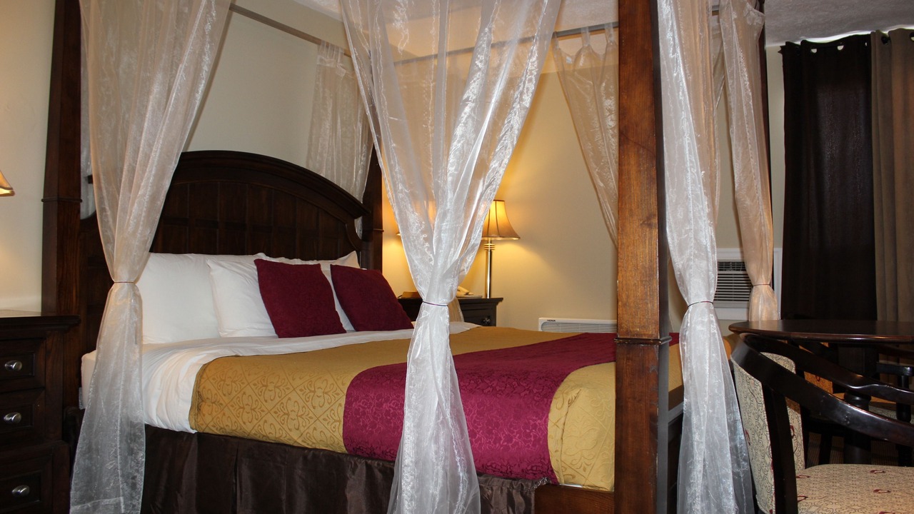 Photo of Bedroom in Owen Sound