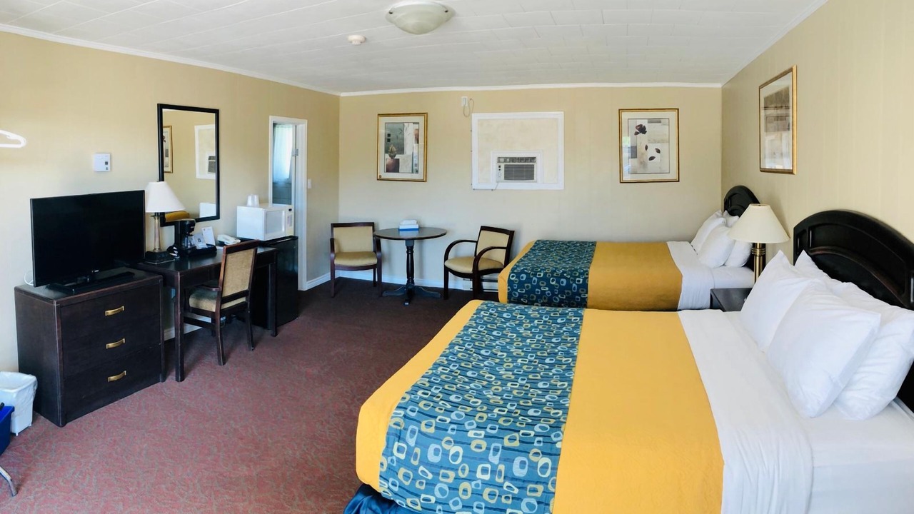 Photo of Bedroom in Owen Sound